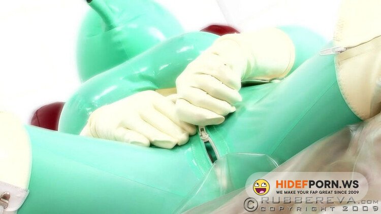 RubberEva - Rubber Eva - Rubber Re Breather, Plastic Vac Sack Orgasm Part 04 [FullHD 1080p]