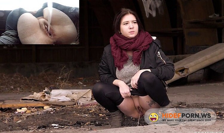 PeeInDetail/Power-Pissing - Mona Prokopcova - A short stop [HD 720p]