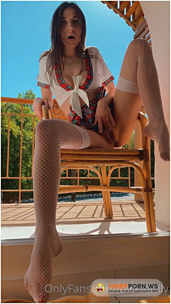 OnlyFans - Lilly | @Dickforlily - Video Of Our Sister Double Orgasm On This Balcony Have It In Your Dm Check It [UltraHD 2K 1920p]
