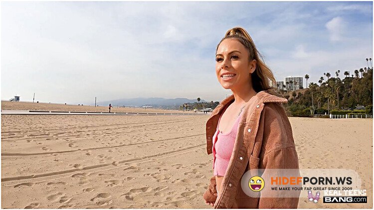 Bang! Rammed/Bang! Originals/Bang - Summer Vixen - Summer Vixen Spreads Her Pussy Lips On The Beach [FullHD 1080p]