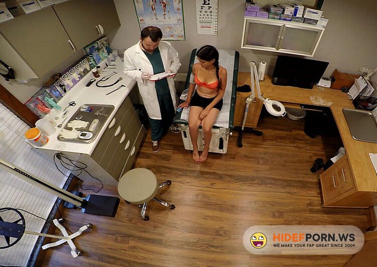 GirlsGoneGyno - Yesenia Sparkles - Gyno Medical [HD 720p]