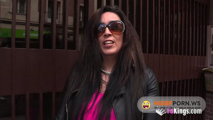 Fakings.com - Sofia - Sofia MILF busca yogurin con pollon que la rompa el culo [HD 720p]