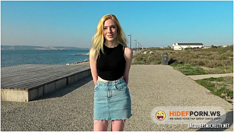JacquieEtMichelTV.net/Indecentes-Voisines - Charlotte - Charlotte, 19, Student At The Beaus! [FullHD 1080p]