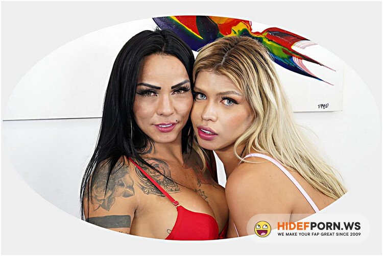 HoneyTrans - Isabella Salvatore, Nicole Pantoja - Blonde Trans Bombshell Loves Cock Inside Her [FullHD 1080p]