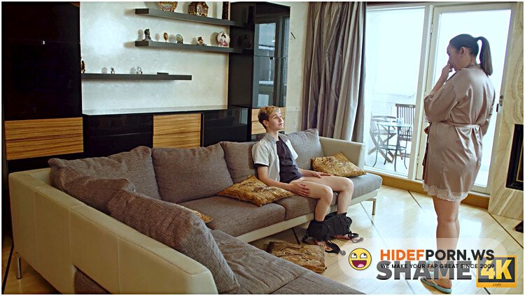 Shame4k - Kris Vog - Excited young guy. Moms friends [FullHD 1080p]