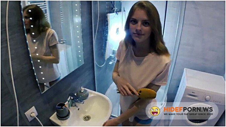 PornHub - Semulv - Stepbrother CUMS ON FACE OF HIS Stepsister WHILE PARENTS TALK WITH GUESTS [FullHD 1080p]