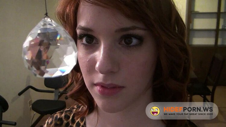 Girls Gone Hypnotized - Daphne - Mindwiped [HD 720p]