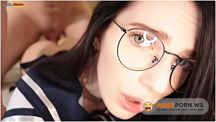 PornHub - Reislin - My Friend Suddenly Fucked Me While I Was On Twitter! [FullHD 1080p]