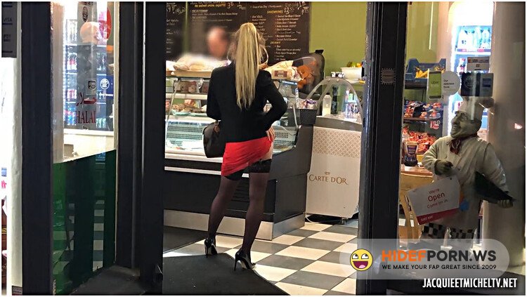 JacquieEtMichelTV.net/Indecentes-Voisines - Barbie - Barbie, 28 years old, inveterate gourmet! [FullHD 1080p]