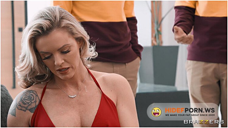BrazzersExxtra/Brazzers - Sweet Vickie - Lookalikes Tag Team The MILF [FullHD 1080p]