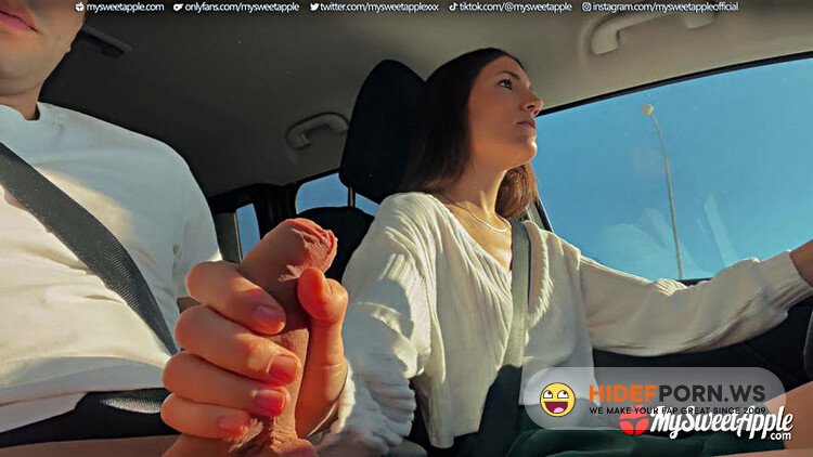 Onlyfans - MySweetApple - Gorgeous Brunette Sucks Dick And Masturbates Him In The Car [FullHD 1080p]