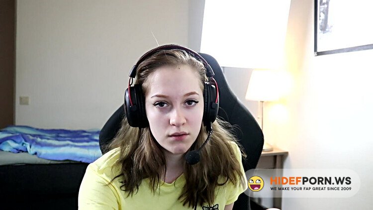 PornHub.com - Amadani - Gamer Girl Tries To Play While Getting Fucked [FullHD 1080p]