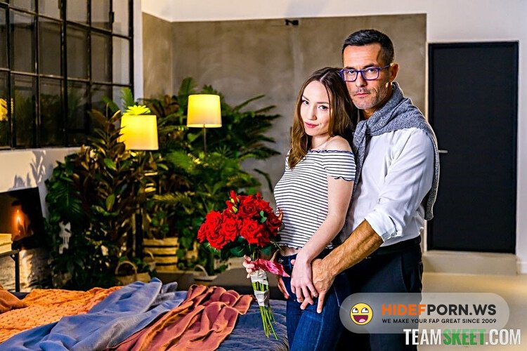 TeamSkeet.com - Kate Quinn - The Loft Episode 2 - Making Kate Cum / 11.04.23 [Full HD 1080p]