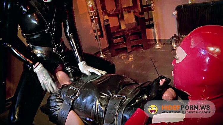 Clips4Sale - Bizare  Extreme - Femdoms Wearing Latex Pegging Slave And Seducing His Cock [FullHD 1080p]