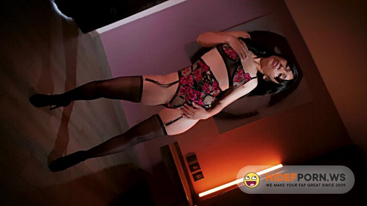 PornHub - Fuck Me Papi With The Hottest Lingerie I ve Ever Dressed. Victoria Saint. [FullHD 1080p]