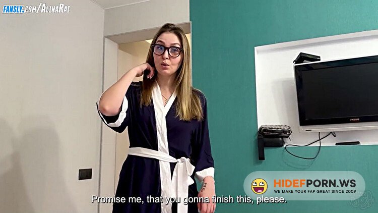 PornHub - MILF Stepmom Catches Her Stepson Jerking Off [FullHD 1080p]