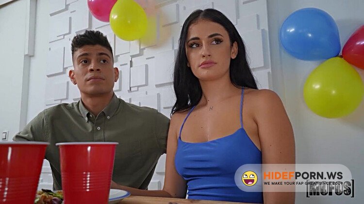 ShareMyBF / Mofos - Mina Von D, Haix Rogue, Jordi El Nino Polla (Feliz Cum-pleanos) [Full HD 1080p]