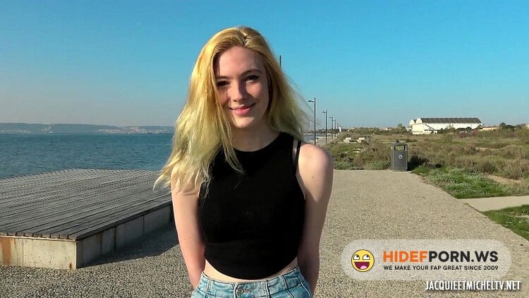 JacquieEtMichelTV.net/Indecentes-Voisines.com - Charlotte - Charlotte, 19, Student At The Beaux-Arts! [FullHD 1080p]