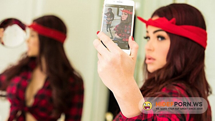 BabyGotBoobs.com / Brazzers.com - Skyla Novea (Go Fuck Your Selfie!) [Full HD 1080p]