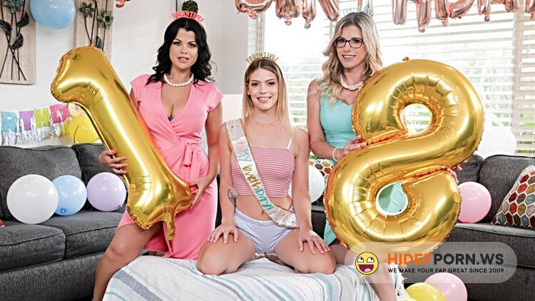 MommysGirl.com / GirlsWay.com - Cory Chase, Leah Lee, Nadia White (Our Girl's All Grown Up) [Full HD 1080p]