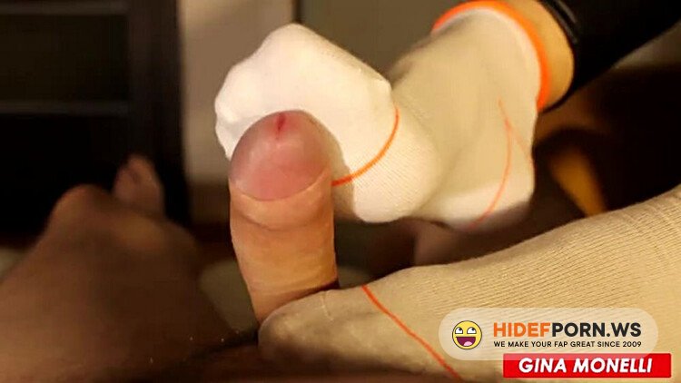 PornHub.com - SOCKJOB FOOTJOB CUM IN WHITE SOCK [HD 720p]