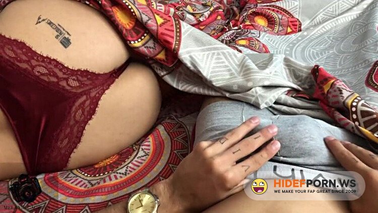 PornHub.com - Sharing a Room With My Stepsister - Porn In Spanish [FullHD 1080p]