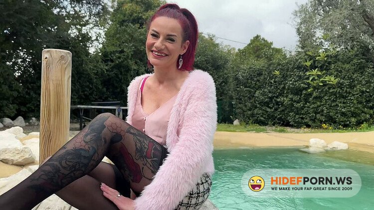 JacquieEtMichelTV.net - Sally, plus gourmande que jamais [FullHD 1080p]