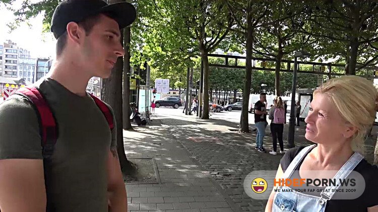VurigVlaanderen.be/MeidenVanHolland.nl - Milf Antje Masseert En Penetreert [HD 720p]