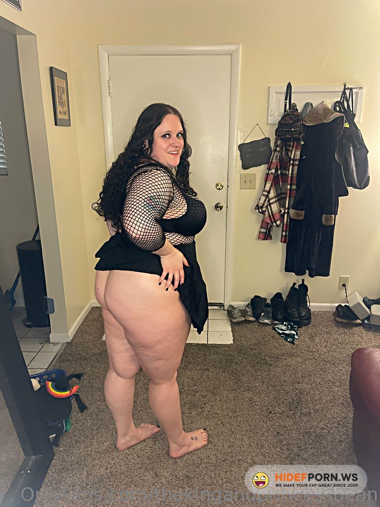 Onlyfans - thekingandprincessbean - 23-04-172841436107 [FullHD 1080p]