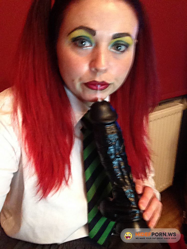 Onlyfans - Mistresseeclips-23-05-2022-2464635627-Bum-Tummy-Play [HD 720p]