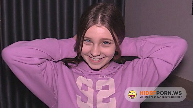 Pornhub - yo Teen Gets Her Hole Stretched [FullHD 1080p]