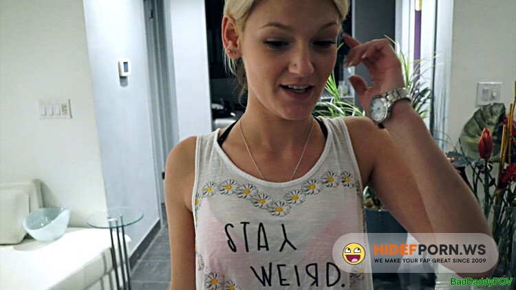 ManyVids - Hope Harper (Hope wants daddy attention) [HD 720p]