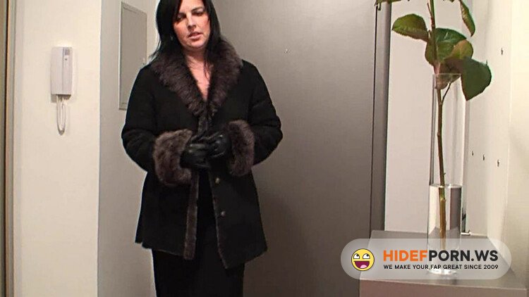 Clips4sale - Klixen - Hj016Klixen - Hdv In Leather Gloves 00.10.12 [HD 720p]