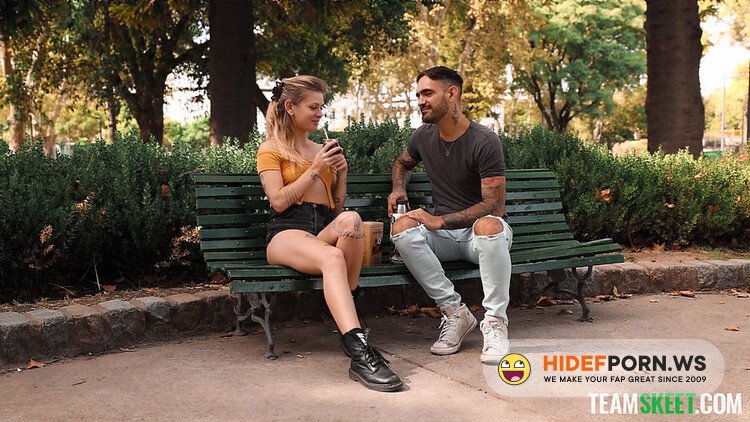IMadePorn.com/Teamskeet.com - Sammmnextdoor -  Show Me Around [FullHD 1080p]