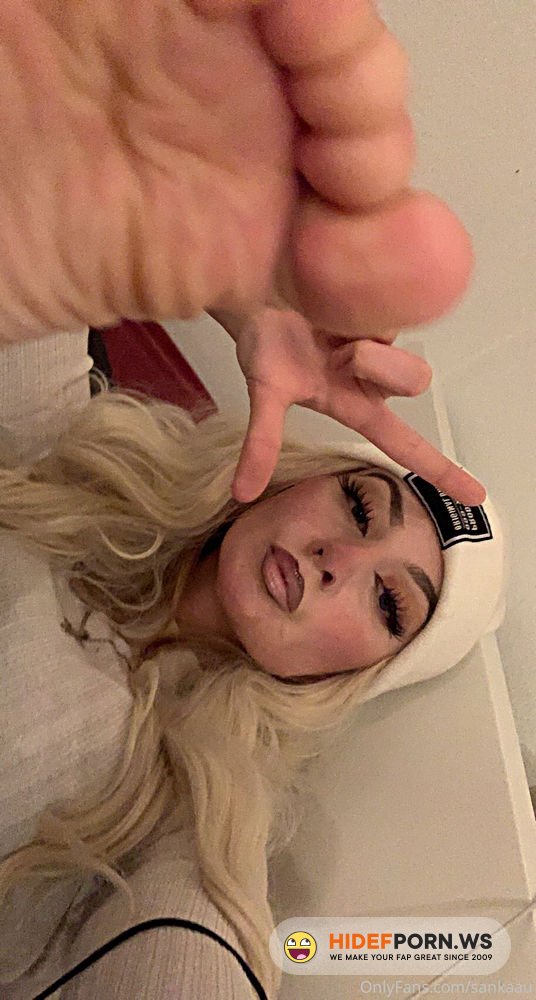 Onlyfans - monamixxx  With Slave Part 2 [HD 848p]