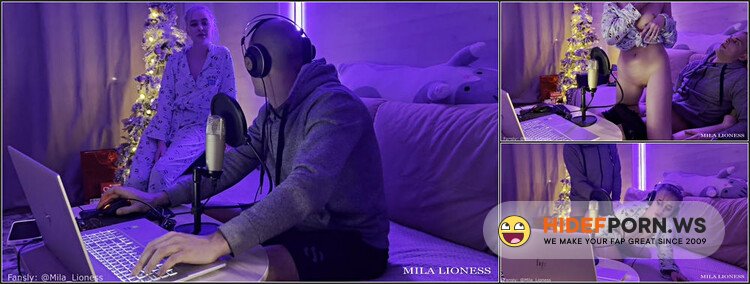 Mila Lioness - The Stepson Sweetly Fucked a Wet, Insatiable Stepmom For Interfering In a Video Game Stream [FullHD 1080p]