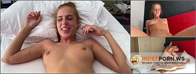 Holly Molly - Hot Homemade Sex With Redhead Teen [FullHD 1080p]