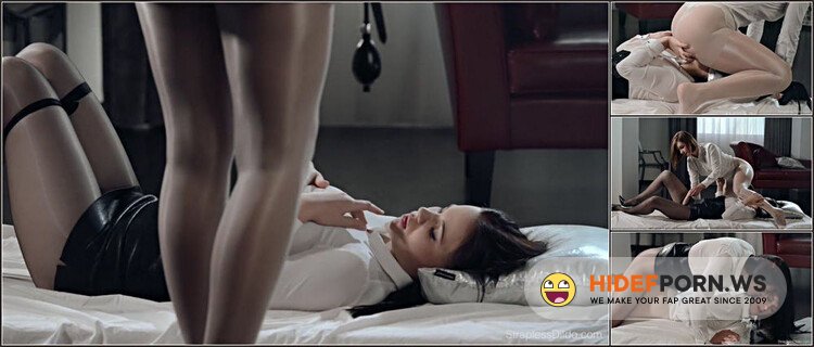 StraplessDildo/Straplez - Danielle Sits On Ella Martins Face Dildo Ella Martins Danielle [FullHD 1080p]