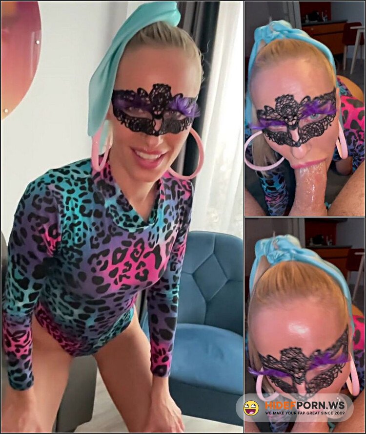 Saliva Bunny - Saliva Bunny. The Woman. The Myth. The Legend. | Dancing And Gagging Like No One Is Watching [FullHD 1080p]