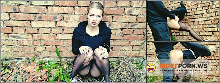 SexwifeKaty - She Is The Only Girl In a Post-Apocalyptic Future, Everyone Is Hunting For Her To Fuck! On Halloween [FullHD 1080p]