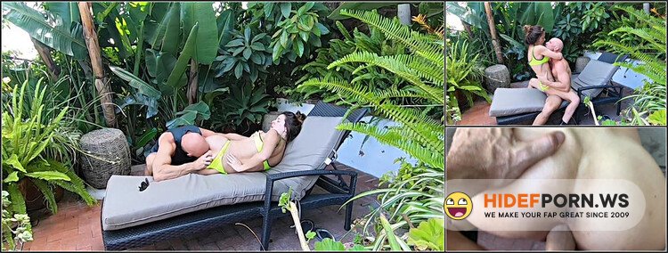 Johnny Sins - Miami Fitness Influencer Fucks Outside [FullHD 1080p]