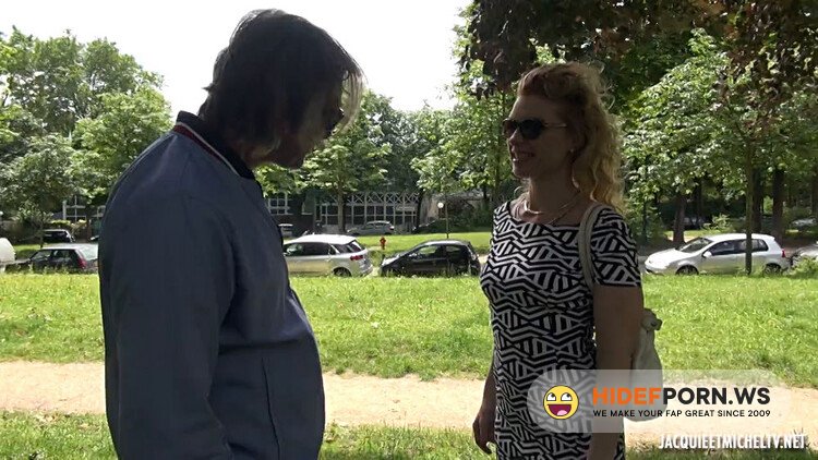 JacquieEtMichelTV.net / Indecentes-Voisines - Gabrielle, Emma (Gabrielle se livre a Emma) [HD 720p]