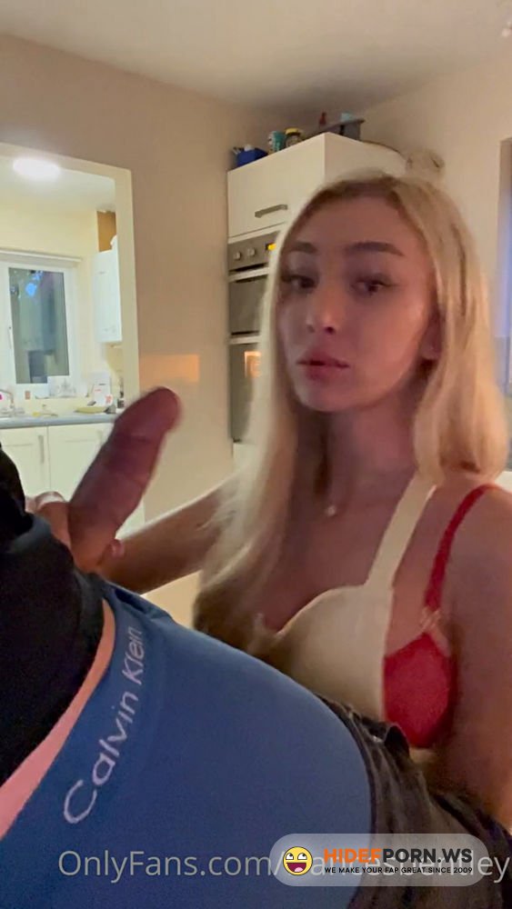 Onlyfans - Frances Bentley Kitchen Sex Video Leaked [FullHD 1080p]