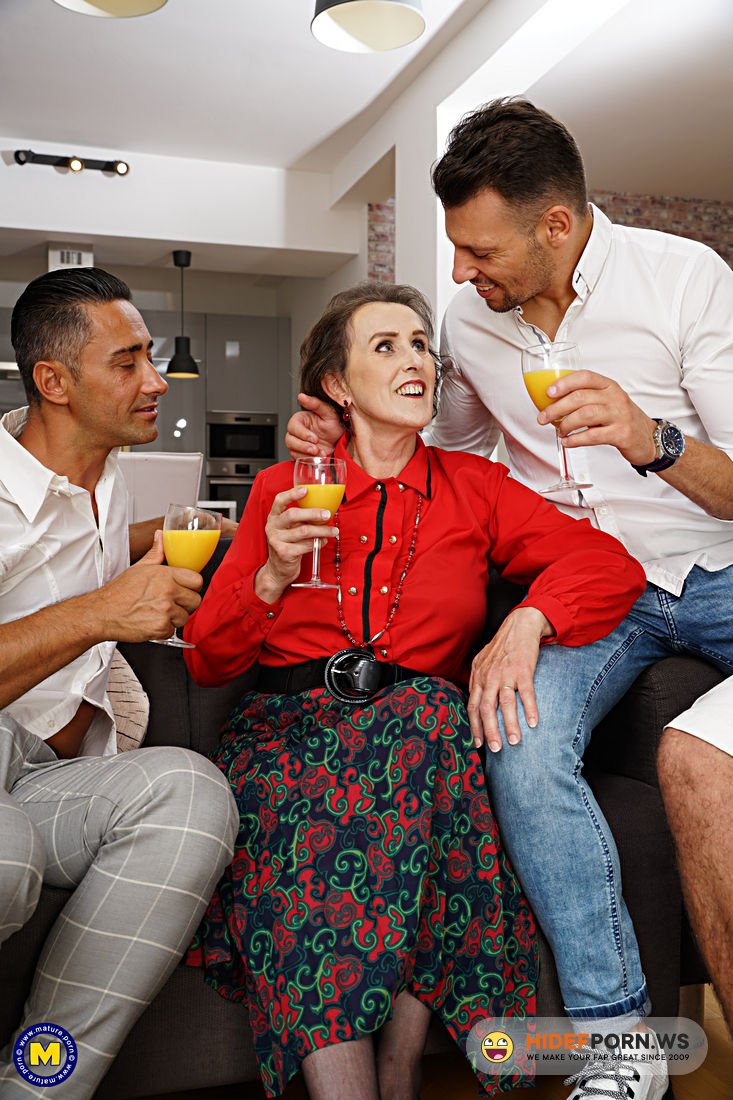 Mature.nl / Mature.eu - Allison (61) - She invited three guys for a naughty DP evening [Full HD 1080p]
