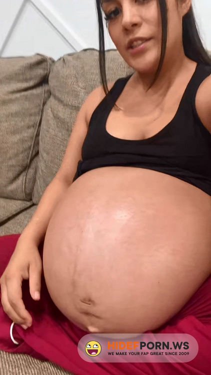 TikTok.com - Daisy Twins - NN SupaDupaMonster Belly [UltraHD/2K 1920p]