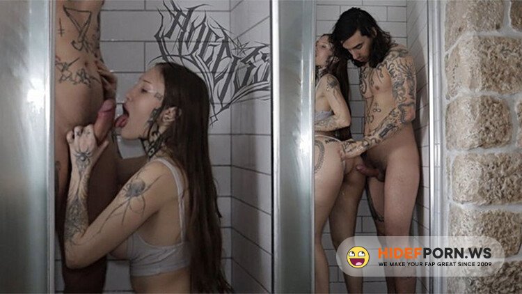 Angelssex - Amateur PAWG Stepsister Fucked In The Shower Angelssex [FullHD 1080p]
