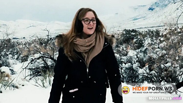Amazing Amateur Sucking Skills POV Facial - Horny Hikers - Molly Pills [HD 720p]