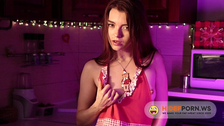 Housewife Fucked Herself With a Rolling Pin In The Kitchen [FullHD 1080p]