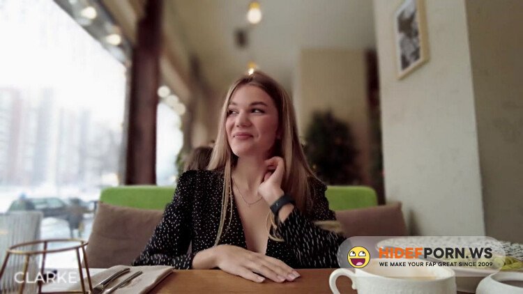 Makes Me Cum In Restaurant - Public Sex [FullHD 1080p]