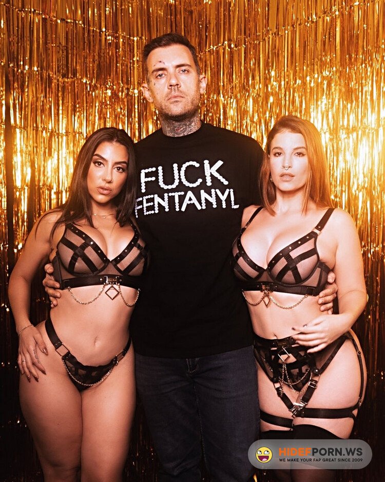 OnlyFans - La Sirena aka LaSirena69, La Sirena69, Lena The Plug - Threesome From PlugTalk [Full HD 1080p]